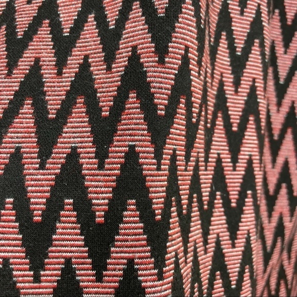 Calvin Klein Short Sleeve Red Chevron Zig Zag Career Shift Dress - Picture 4 of 5